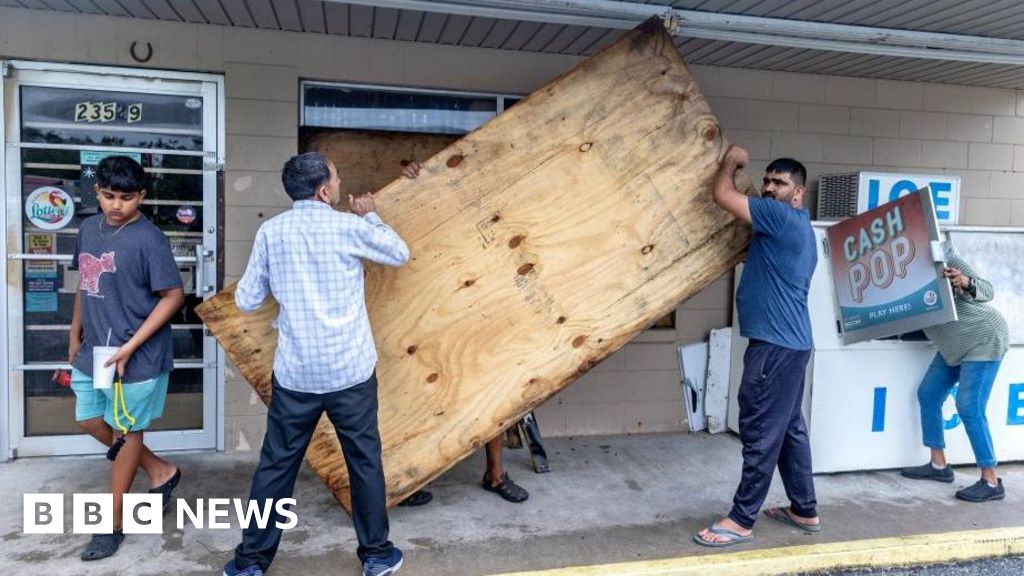 Florida braces for hurricane to bring 20-foot storm surge