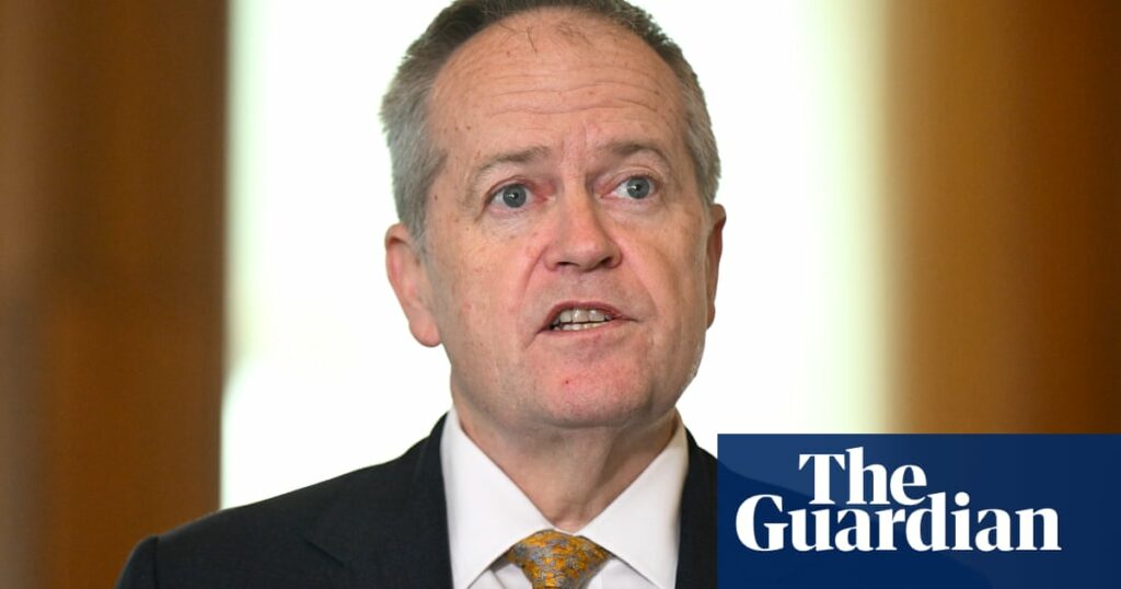 Former federal Labor leader Bill Shorten to quit politics and become vice-chancellor of Canberra University