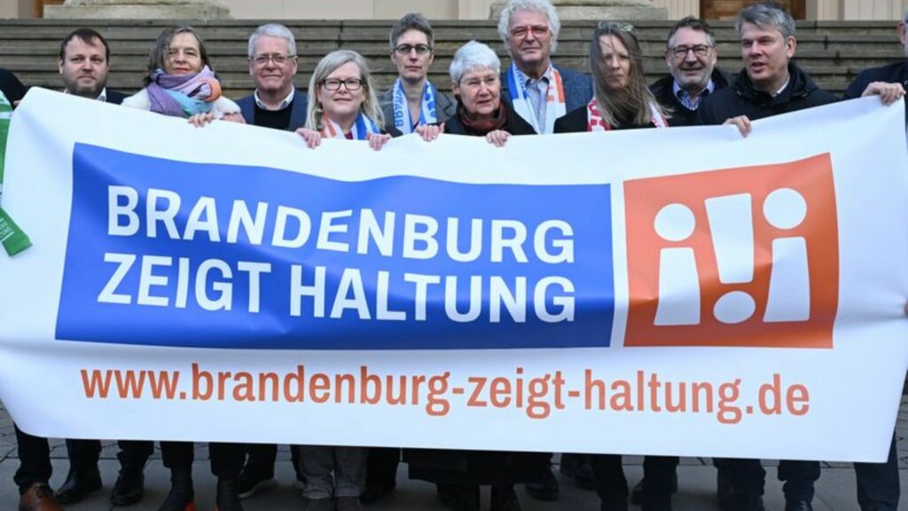 Das Bündnis "Brandenburg zeigt Haltung" will sich zur Landtagswahl am 22. September erneut gegen einen Rechtsruck einsetzen. (Ar