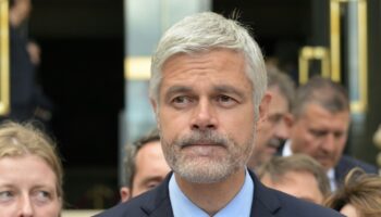 Gouvernement en France: Wauquiez renonce au gouvernement après avoir refusé Bercy