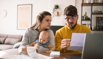 HMRC warning of pay rise risk to UK parents that could cost £20,000