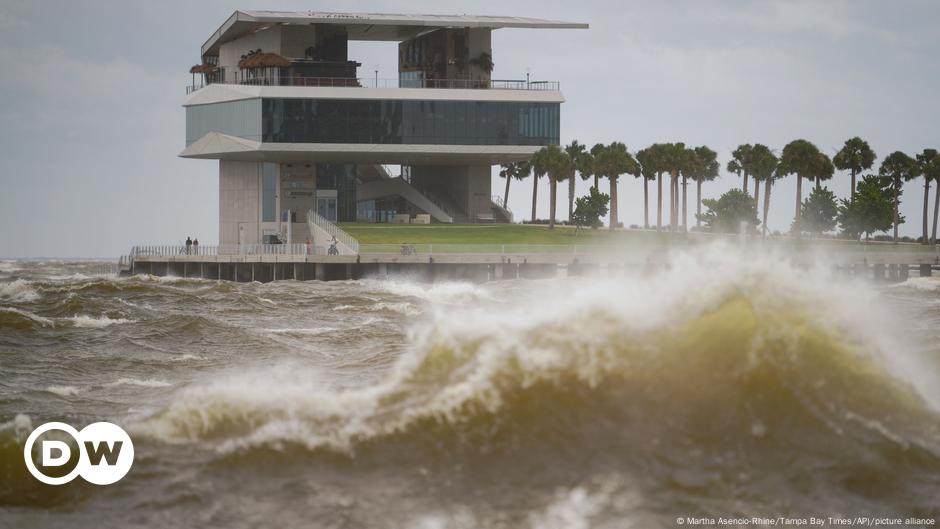 Hurricane Helene makes landfall in northwestern Florida