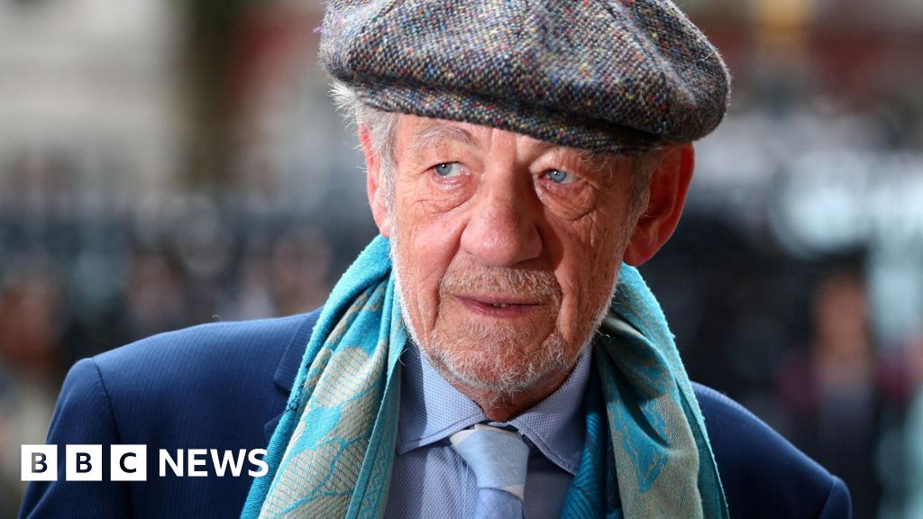 Ian McKellen says he has no plans to retire from acting