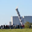 Images époustouflantes à Metz: La cheminée de 140 mètres s'effondre !