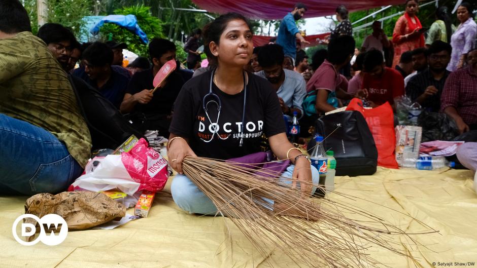 India: Striking doctors defy government over rape, murder