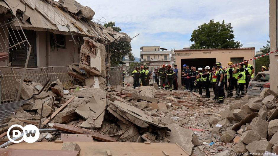 Italy: Naples house collapse kills mother and two kids