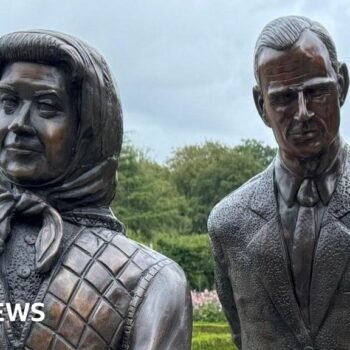 'It's not good' - new statue of late Queen and Prince Philip divides opinion