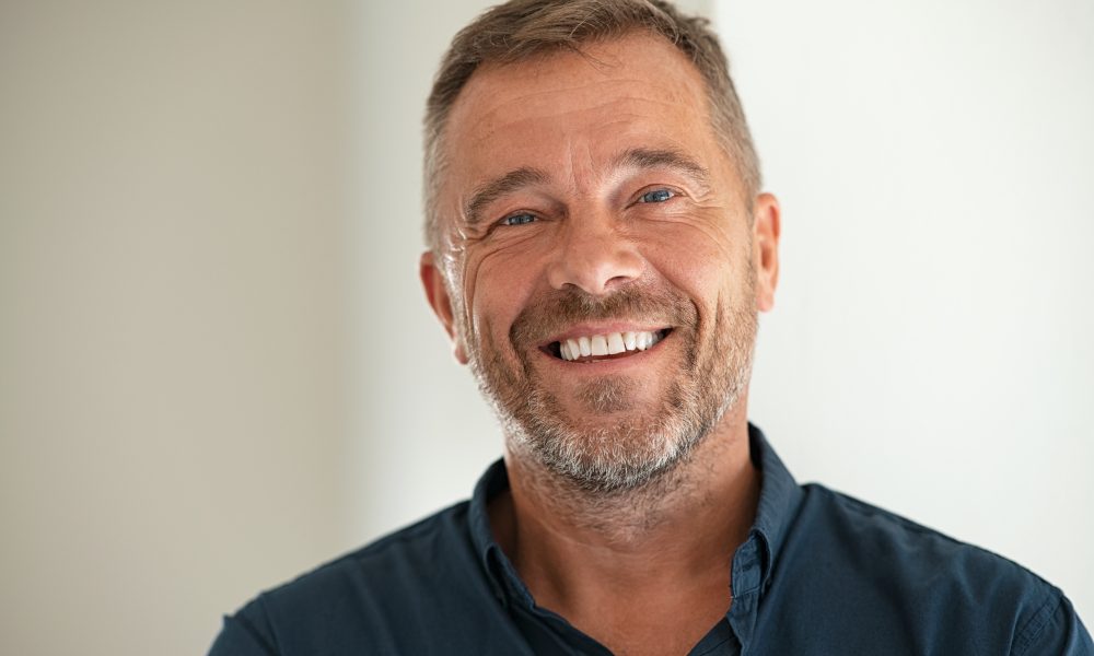 “Jennifer Lopez est de retour sur le marché, c’est bon ça !” par Maurice, 57 ans, chef de rayon