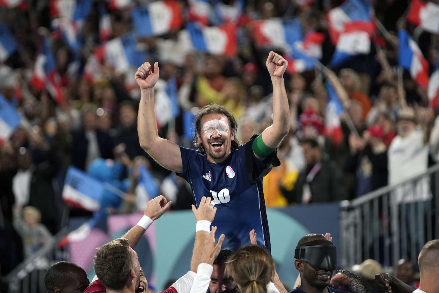 Jeux paralympiques 2024 : l’équipe de France sacrée championne de cécifoot