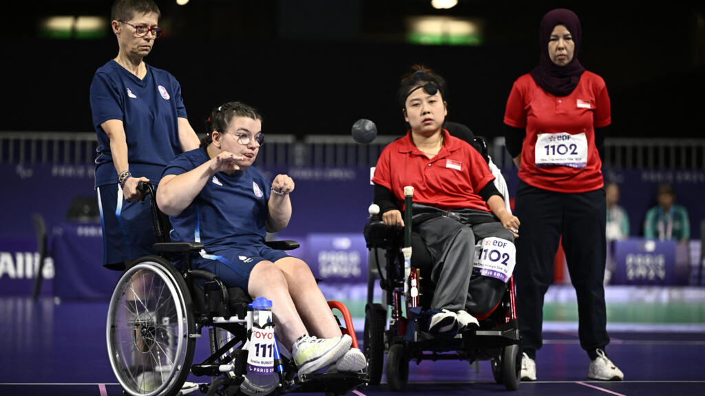 Jeux paralympiques : la Française Aurélie Aubert signe une première en s'emparant de l'or en boccia