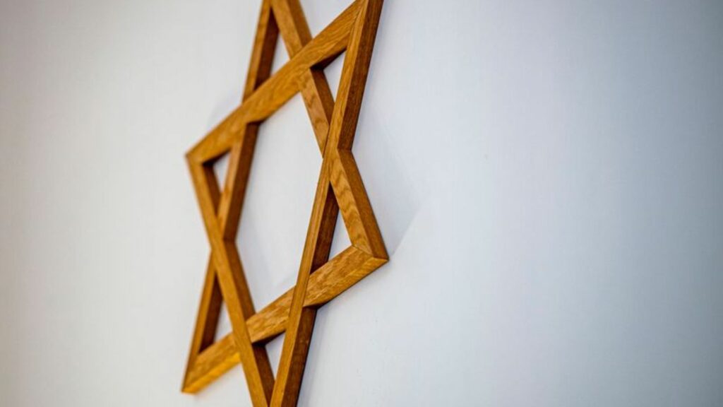 In NRW wurden 2023 Hunderte antisemitische Vorfälle unterhalb der Strafbarkeitsgrenze dokumentiert. (Symbolbild) Foto: David Ind