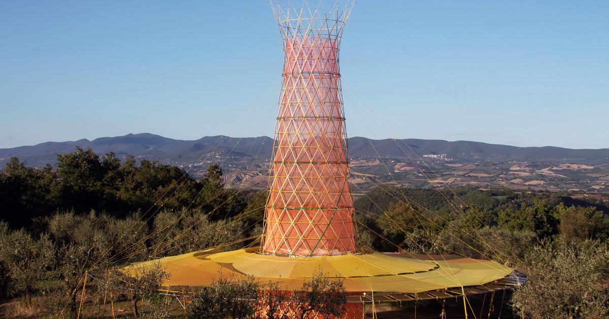 «Jusqu’à cent litres d’eau potable par jour»: la Warka Tower, l’invention géniale qui transforme la rosée en source vive