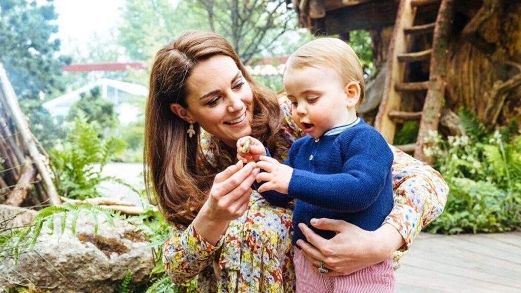 Kate et le prince William publient des photos craquantes de George, Charlotte et Louis