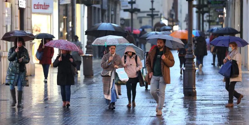 La Aemet avisa de la llegada de una vaguada que dejará fuertes tormentas y granizo en España: estas son las zonas afectadas