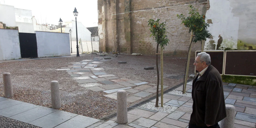 La cofradía del Resucitado rescata la histórica Velá de Santa Marina en Córdoba