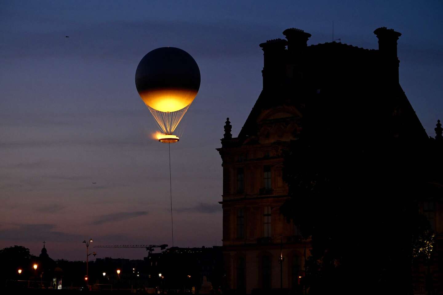 La vasque olympique restera-t-elle dans le ciel de Paris ?