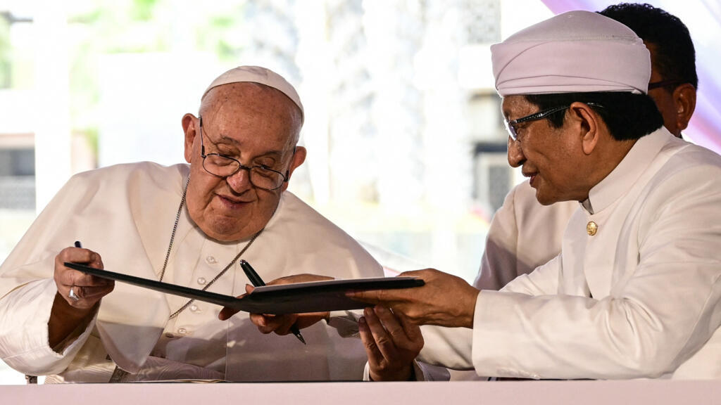 Le pape et le grand imam de Jakarta unis contre l'"instrumentalisation religieuse des conflits"