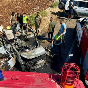 Le point sur la situation au Proche-Orient : deux personnes tuées dans un véhicule de l’ONU au Liban, mouvement de grève en Israël