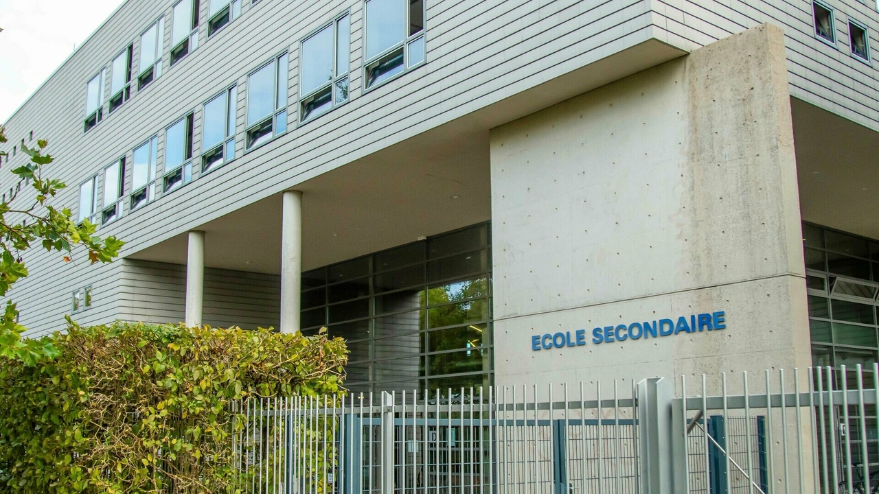 Les smartphones au placard: Une rentrée scolaire particulière à l'Ecole européenne du Kirchberg