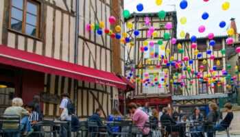 Limoges, classée ville étudiante la moins chère de France : « J’imaginais un endroit paumé dans la diagonale du vide, c’est tout le contraire »