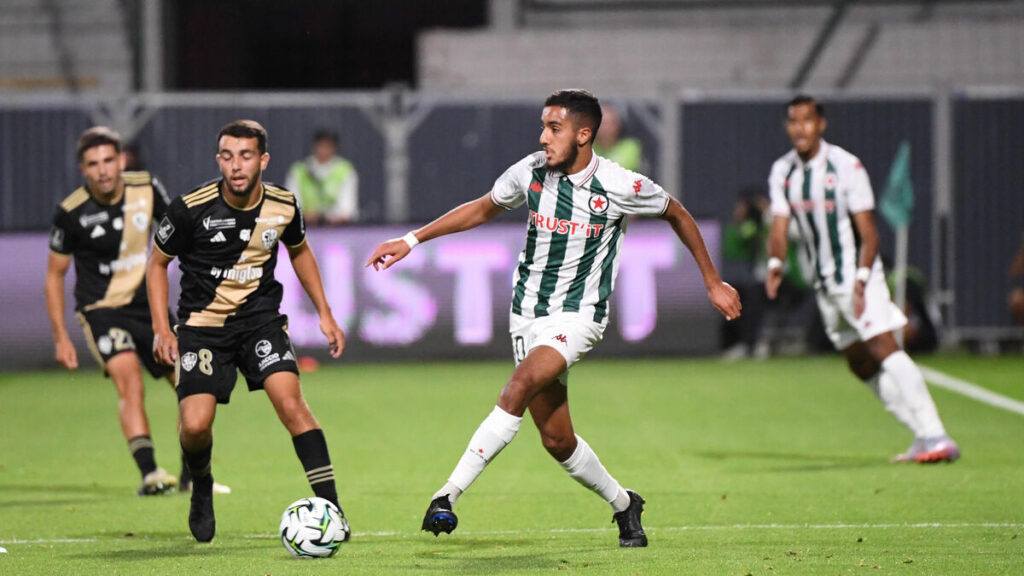 Lorient-Red Star (2-1) : match arrêté, défaite sur pénalty, expulsion… Sale soirée pour le promu francilien