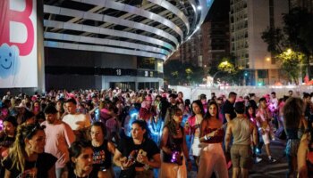 Los vecinos del Bernabéu ganan por ahora la guerra al ruido: «No nos fiamos, seguimos adelante»