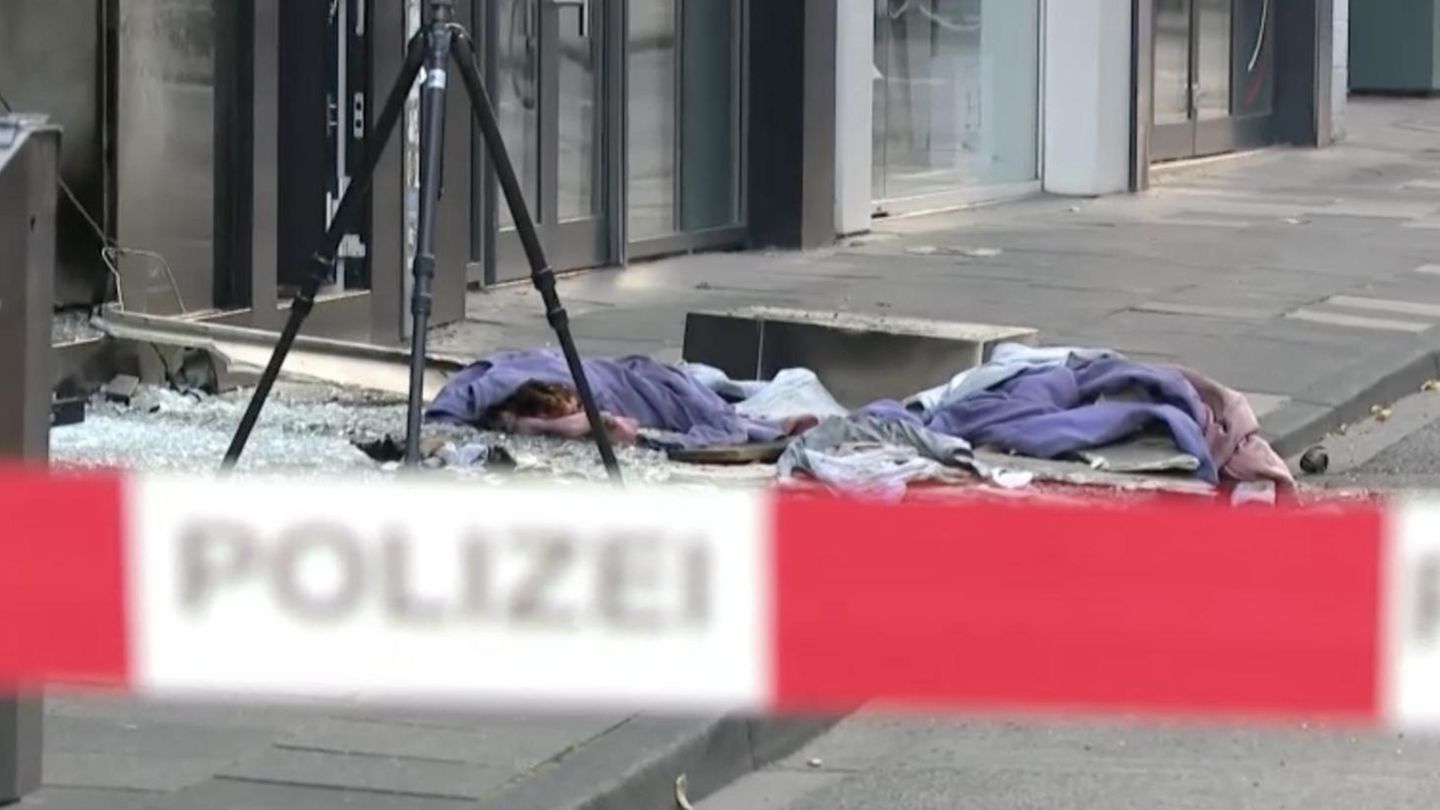 Mafia unter Verdacht: "Es hat sofort gebrannt": So haben Anwohner die zweite Explosion in Köln erlebt