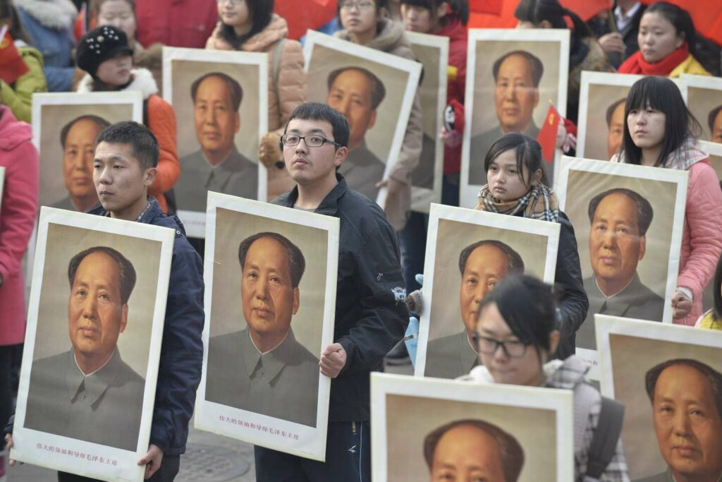 « Mao, l’empereur rouge », sur Arte : un Grand Timonier controversé, mais populaire