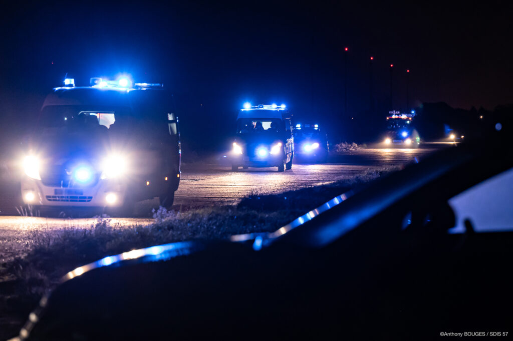 Meurthe-et-Moselle: Un trentenaire meurt dans une collision avec un arbre