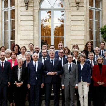 Michel Barnier mobilise ses troupes pour son grand oral