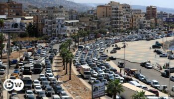 Middle East: Thousands flee in Lebanon amid Israeli strikes