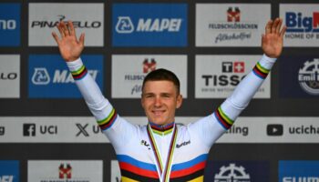 Mondiaux de cyclisme: Remco Evenepoel conserve son titre du contre-la-montre