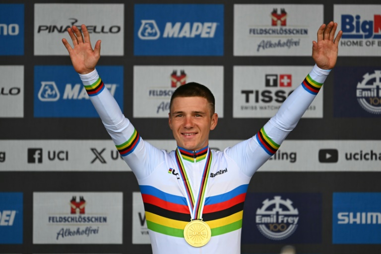 Mondiaux de cyclisme: Remco Evenepoel conserve son titre du contre-la-montre