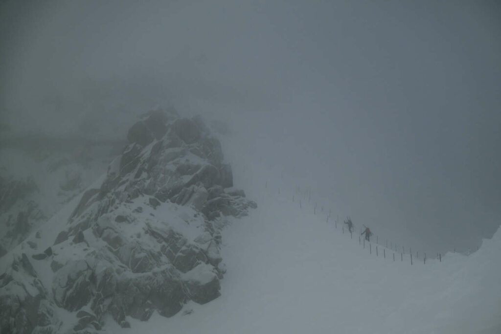 Mont Blanc : quatre alpinistes coréens et italiens bloqués depuis trois jours