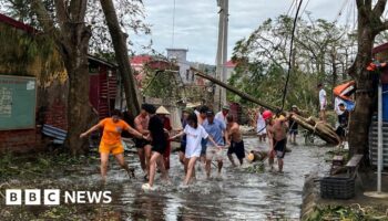 More than 127 dead in Vietnam super typhoon