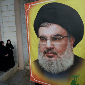 Mort d’Hassan Nasrallah : «Si l'Iran se sent davantage menacé, il pourrait revoir sa doctrine sur le nucléaire»