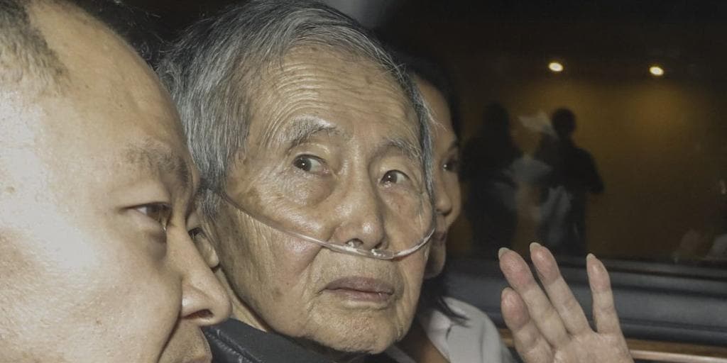 Muere Alberto Fujimori, el presidente peruano que acabó con Sendero Luminoso pero terminó en prisión