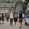 Newsblog zum Oktoberfest in München: Wiesnbesucher im Gleis: S-Bahn muss Schnellbremsung einlegen