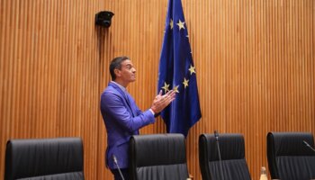 Nuevo giro de Sánchez para intentar estirar la legislatura: "Las puertas de La Moncloa están abiertas"