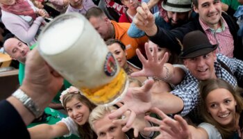 Öffnungszeiten und Wissenswertes: Was Sie zum Oktoberfest wissen sollten