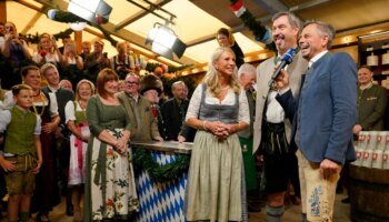 Oktoberfest-Anstich: Lederhosen-Söder stiehlt dem Oberbürgermeister die Show