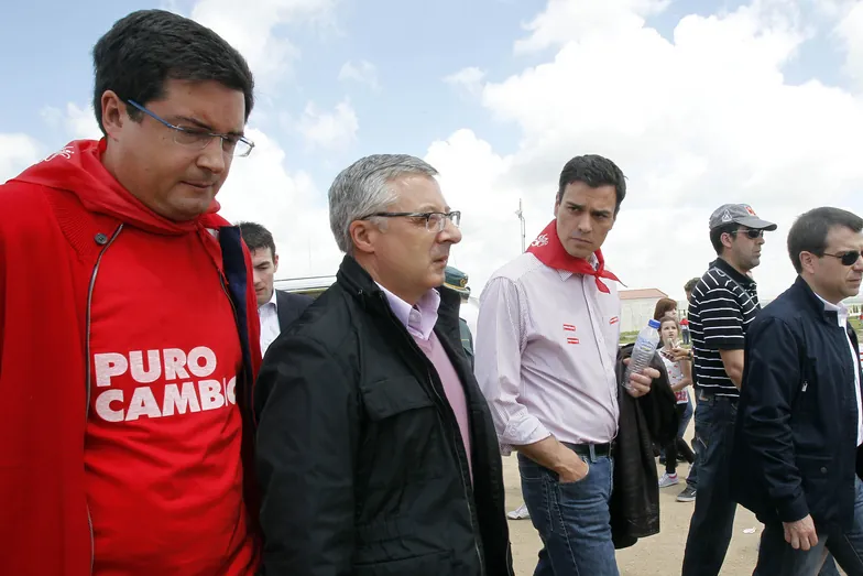 Óscar López, otro 'chico de Blanco' que medró a la vez que Sánchez y listo para endurecer el perfil político