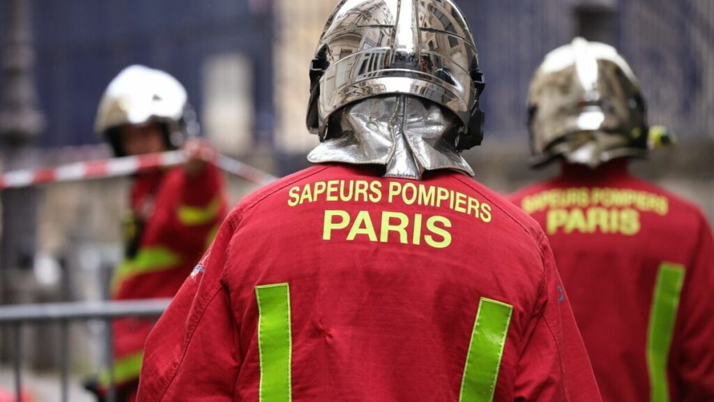 Paris : un feu d’appartement fait quatre blessés, dont un en urgence absolue