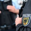 Polizeieinsatz am Hauptbahnhof: Rechte und Linke geraten aneinander