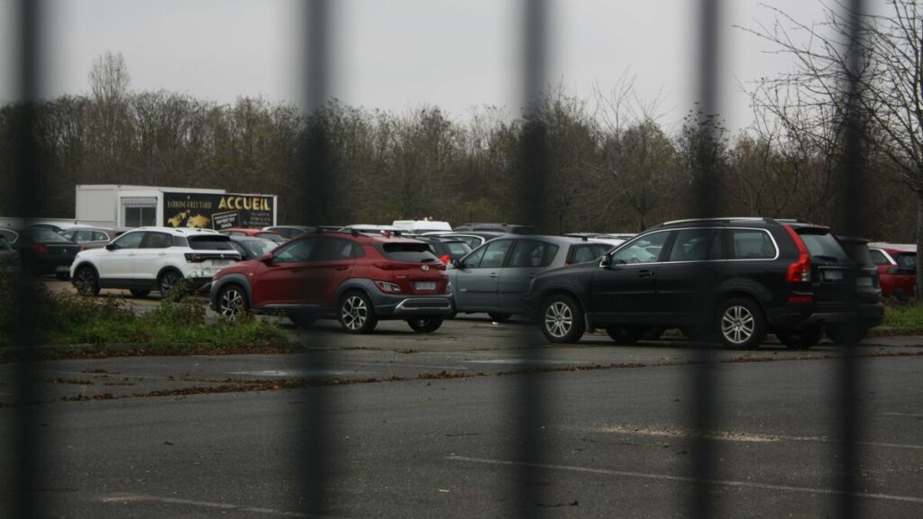 Prison avec sursis et fortes amendes pour les gérants d’un parking illégal de l’aéroport d’Orly à Ris-Orangis