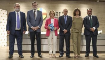 Rajoy presenta 'El patio trasero de ETA', el libro del periodista de ABC Pablo Muñoz y el excomisario Jesús De la Morena