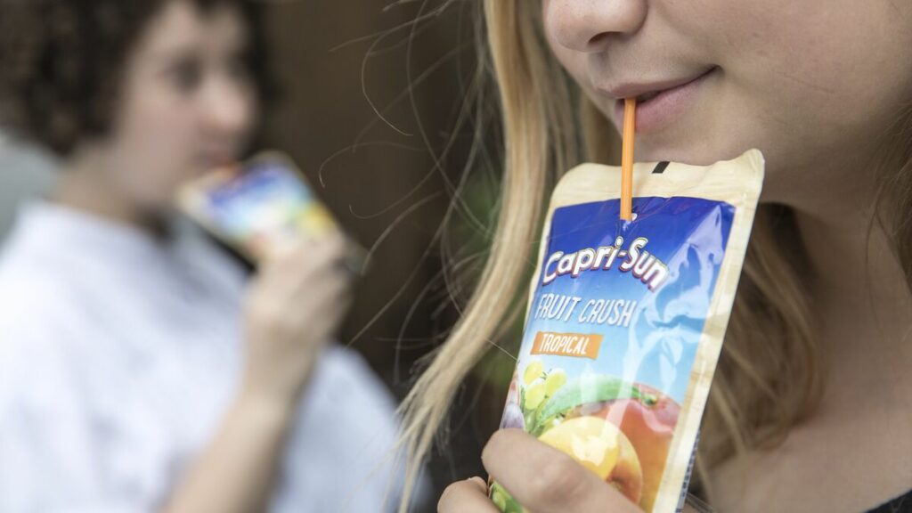 « Ramenez les pailles en plastique » : pourquoi la marque de jus Capri-Sun lance une pétition au nom de… l’écologie