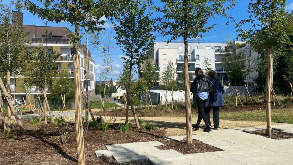 « Répondre aux défis environnementaux » : à Noisy-le-Grand, une forêt urbaine inaugurée, deux autres prévues