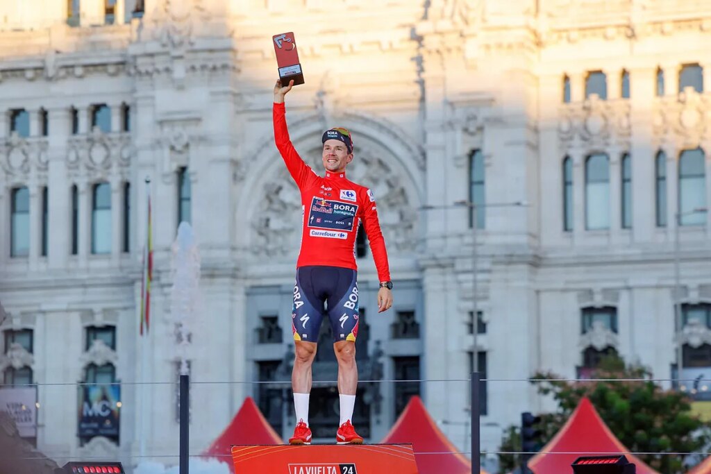 Roglic firma el póker en La Vuelta ante un valiente O'Connor