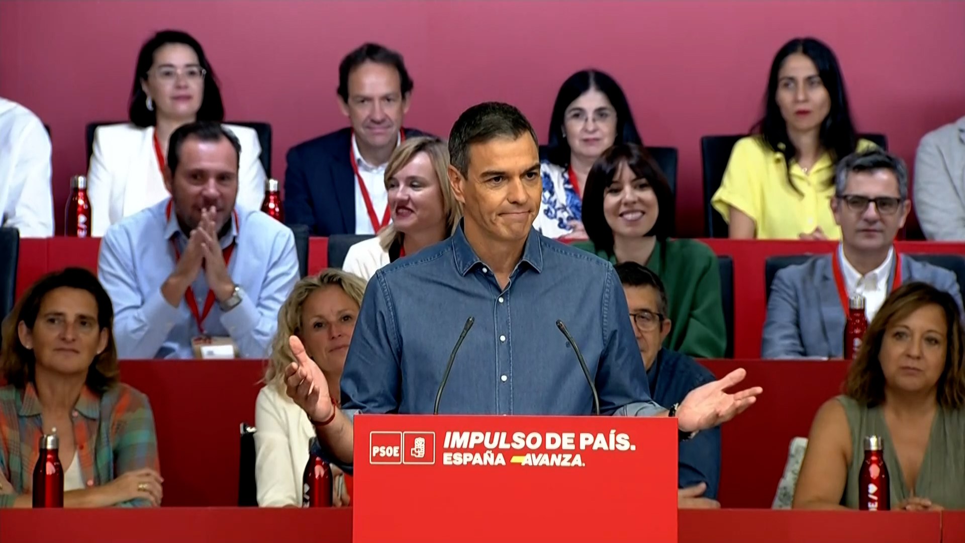 Sánchez evita explicar el 'cupo catalán' ante los críticos del PSOE y se escuda tras los ataques a las comunidades del PP